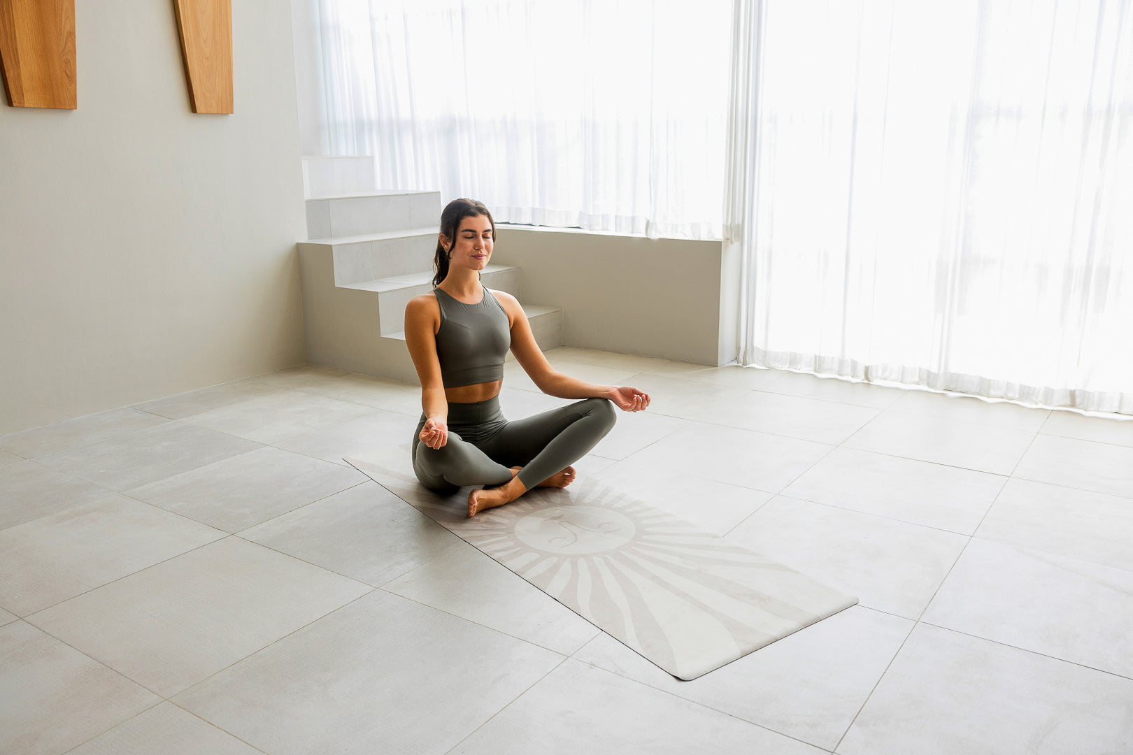 Die 8 Glieder des Yoga – easy & alltagstauglich erklärt