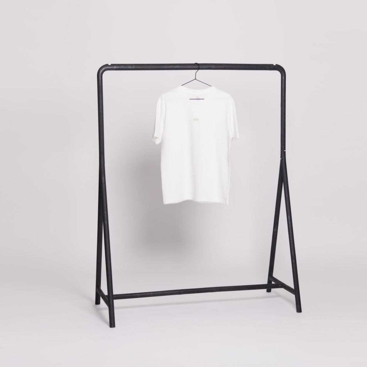unisex t-shirt „dont’t hate meditate“ - organic/off white/relaxed fit