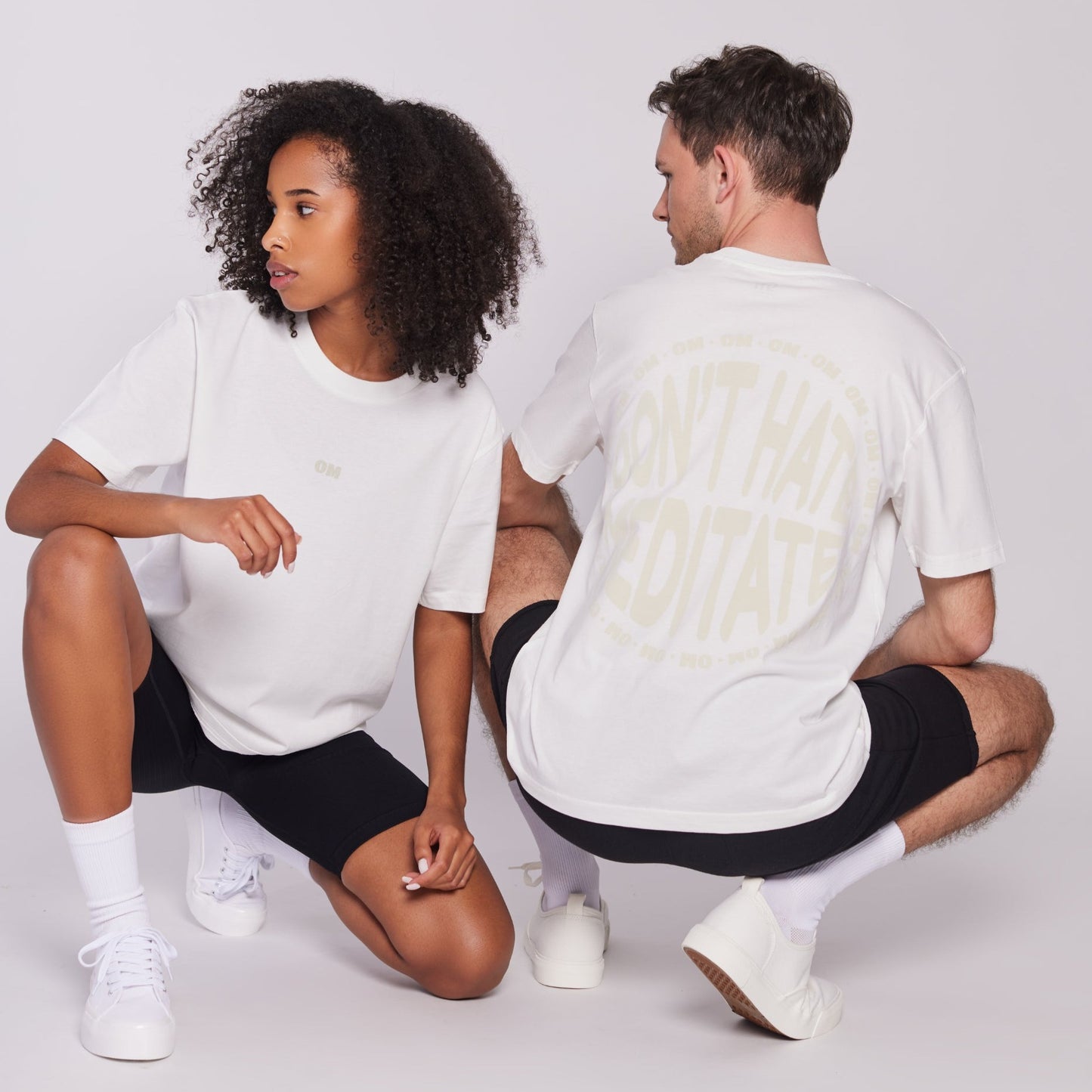 unisex t-shirt „dont’t hate meditate“ - organic/off white/relaxed fit
