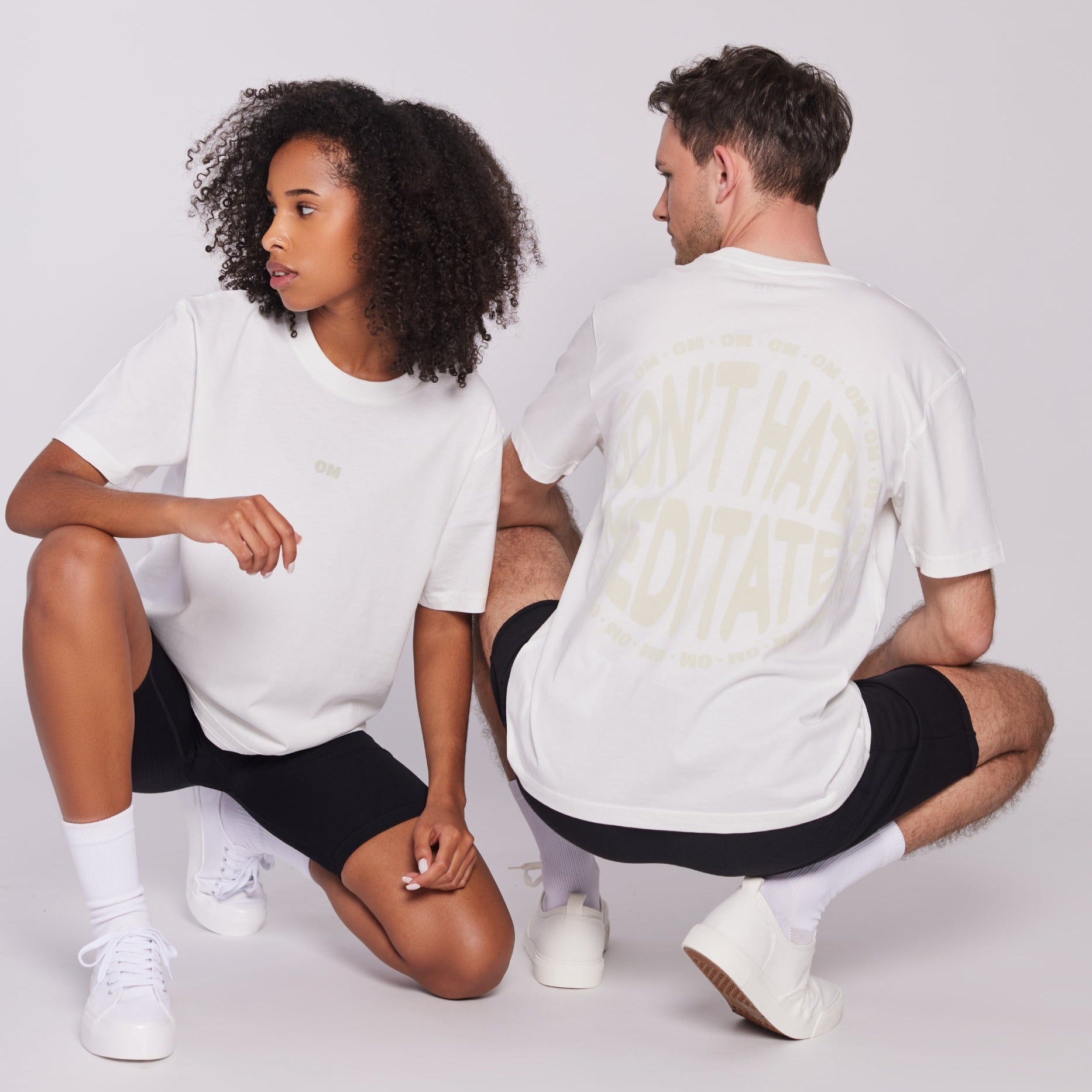 unisex t-shirt „dont’t hate meditate“