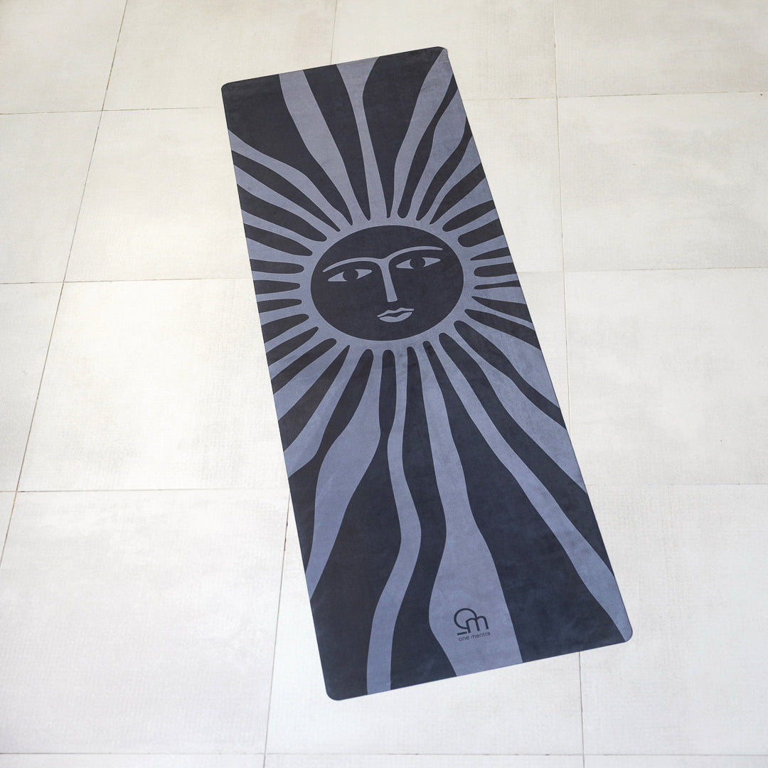 Yogamatte zum Reisen mit Mond Design