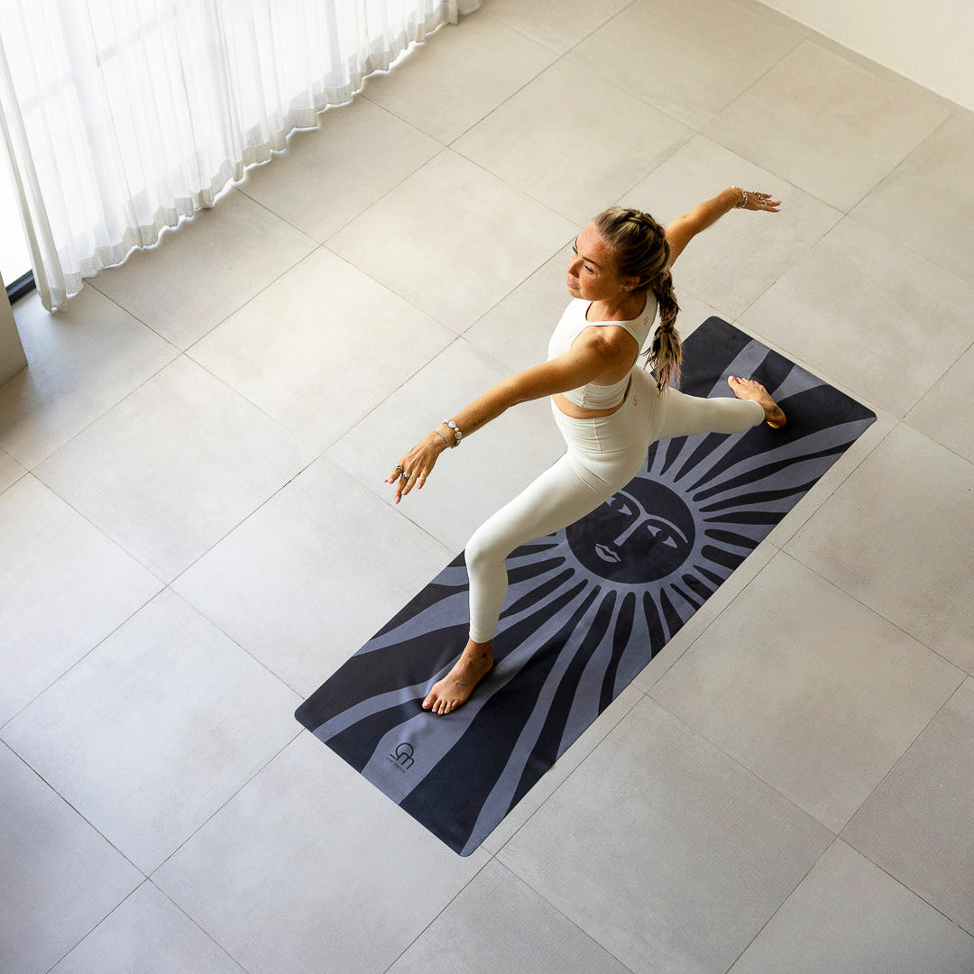 Yogamatte zum Reisen mit Mond Design mit Yogi