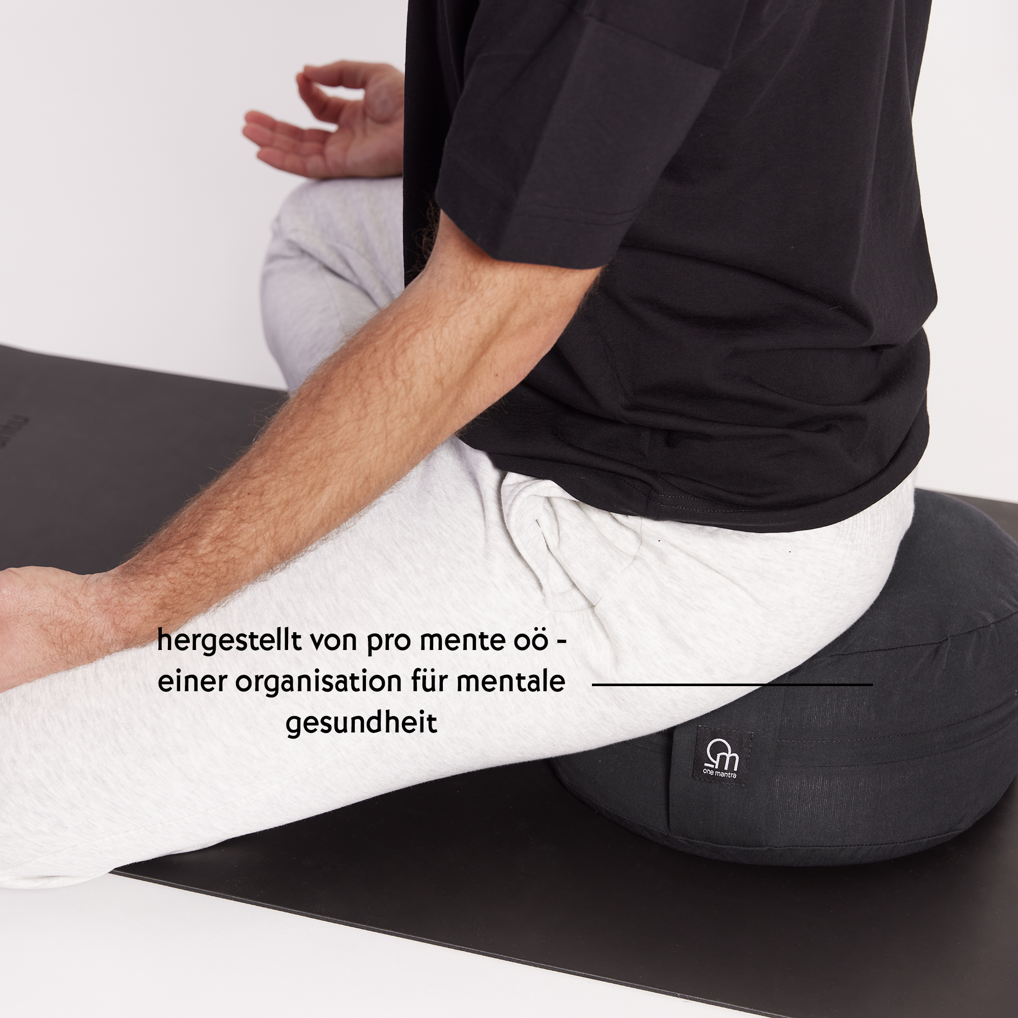 Meditationskissen schwarz one mantra
