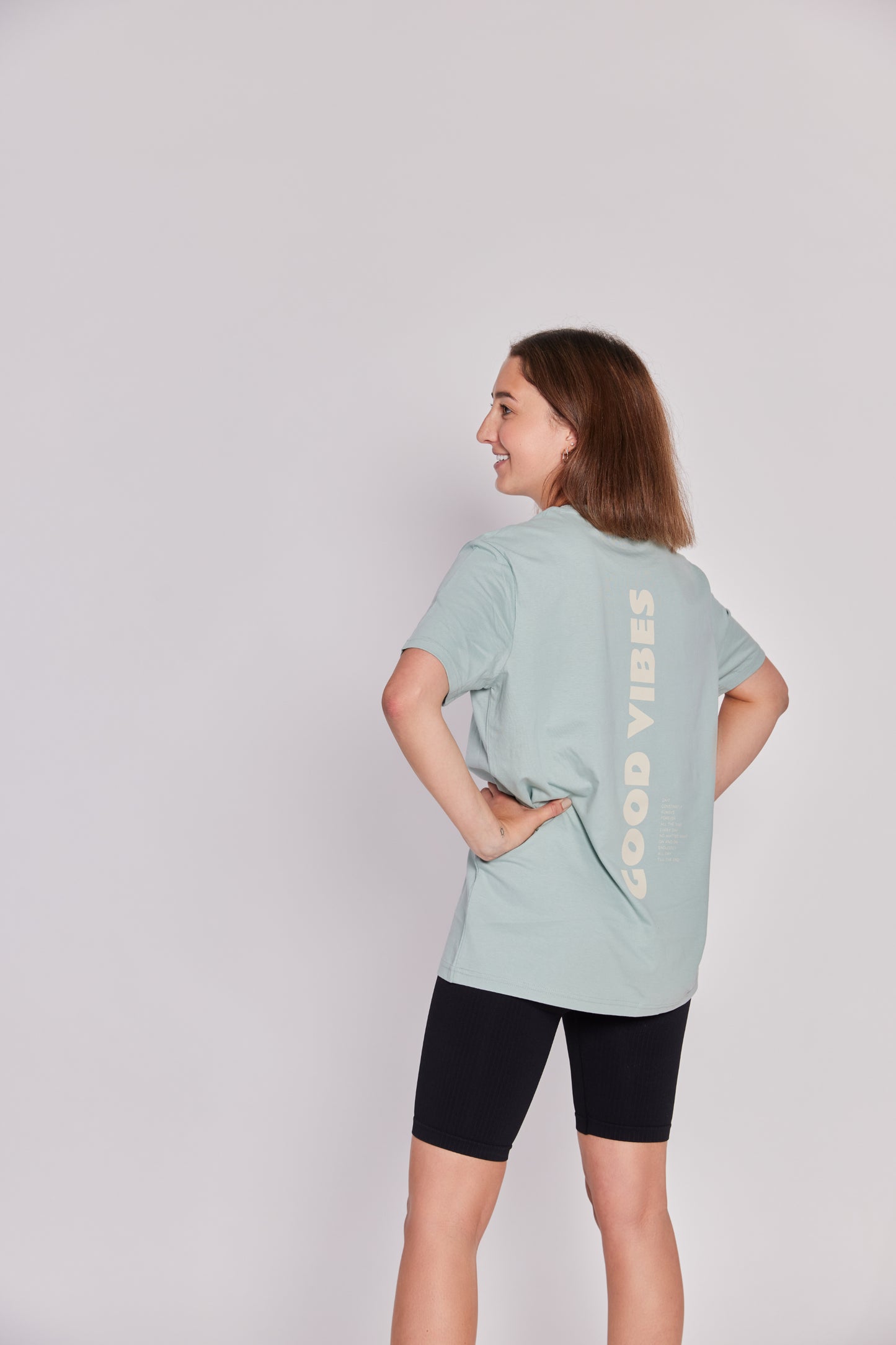 unisex t-shirt „good vibes“ - aloe/organic/medium fit
